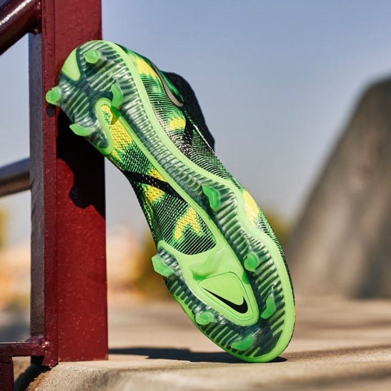 Giày bóng đá Nike Phantom GT II ‘Shockwave’